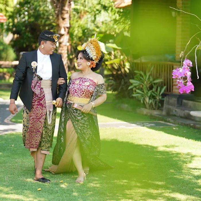AGUS-AYU2608-13